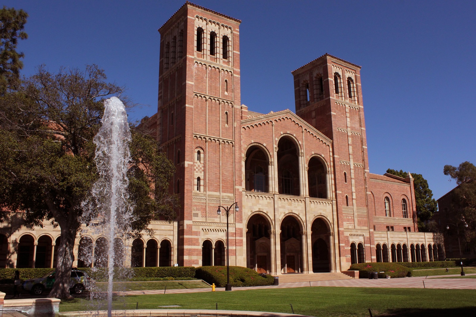 Калифорнийский университет в Лос-Анджелесе / University of California, Los Angeles