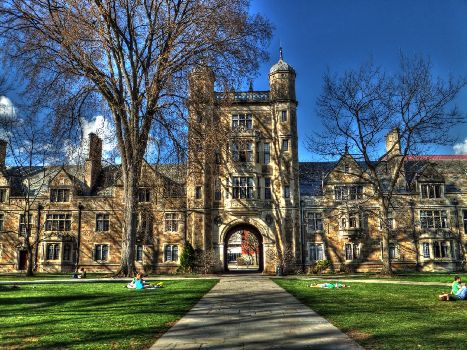 Мичиганский университет / University of Michigan